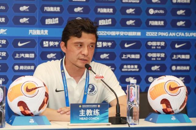 开云线上入口-谢晖给球队“降温”：不喜欢现在的氛围 需要泼冷水